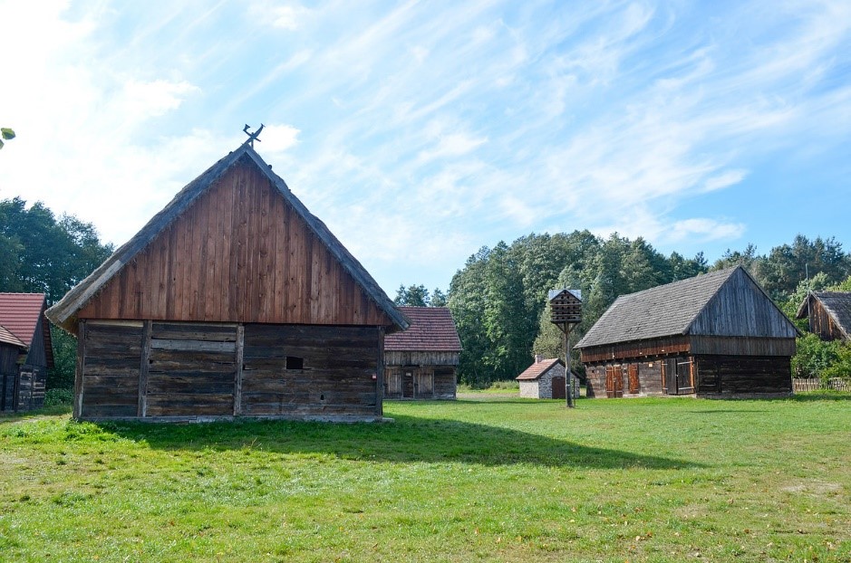 Radweg zwischen Zielona Góra und Ochla, Ethnografisches Museum in Ochla